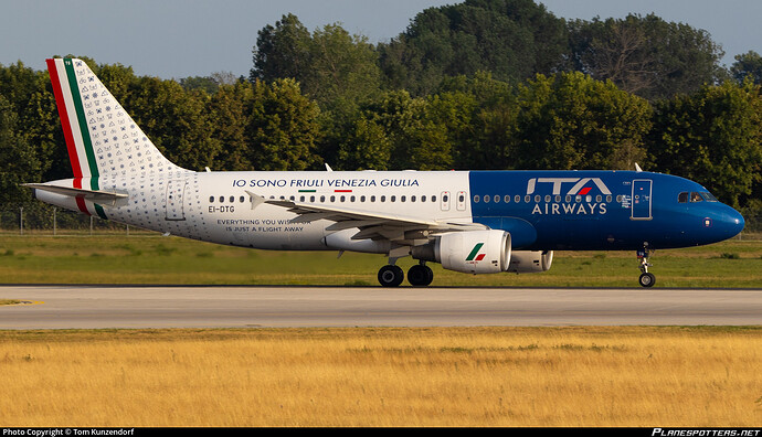 ei-dtg-ita-airways-airbus-a320-216_PlanespottersNet_1463770_18bab1ec67_o