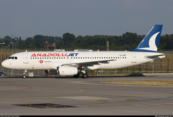 yl-ldt-anadolujet-airbus-a320-232_PlanespottersNet_1445933_adc54d517f_o