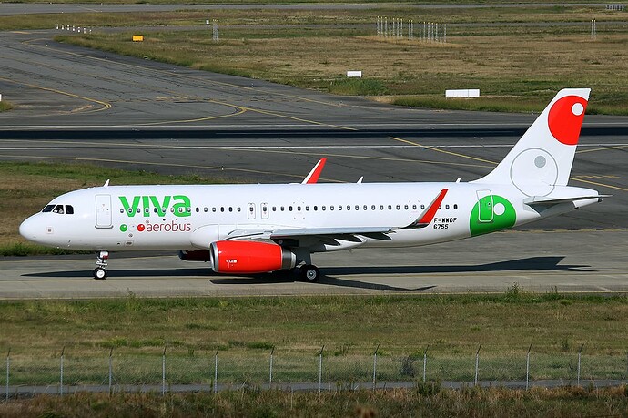 VivaAerobus_Airbus_A320_at_Toulouse