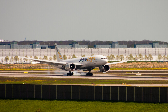 B777-FZN DXB-LEJ (3)