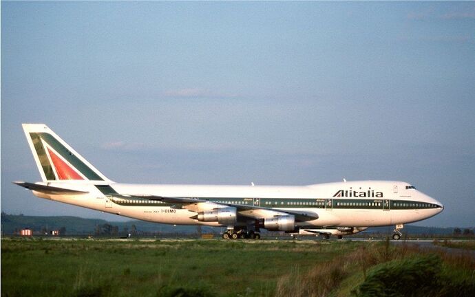 Boeing_747-200_Alitalia_5920251985