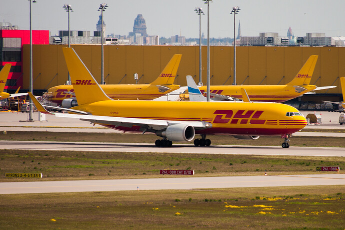 B767-3JHF(ER) EMA-LEJ (3)