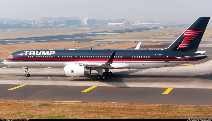 n757af-donald-trump-boeing-757-2j4wl_PlanespottersNet_909715_19ea3d5f9e_o