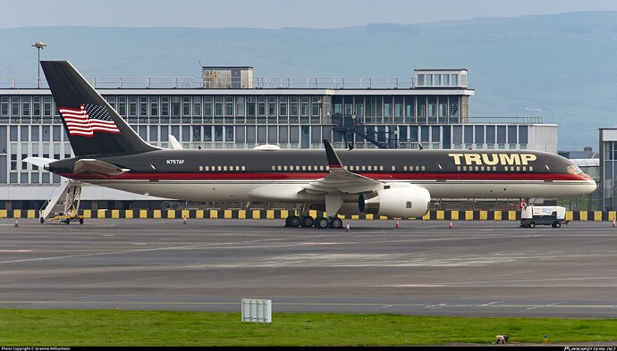 n757af-donald-trump-boeing-757-2j4wl_PlanespottersNet_1421710_24cab7db2e_o