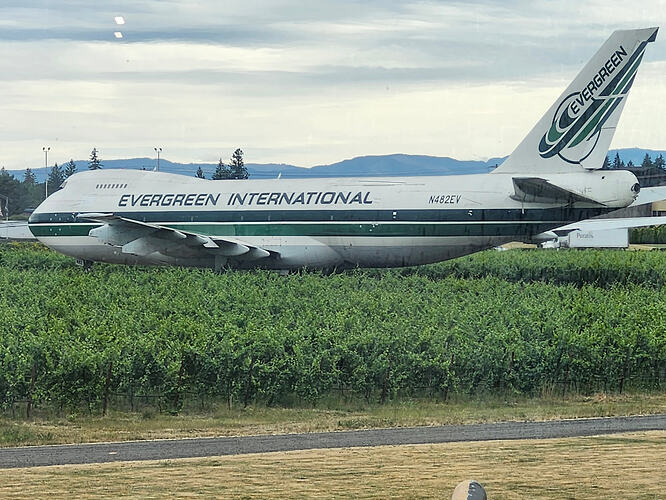 8974