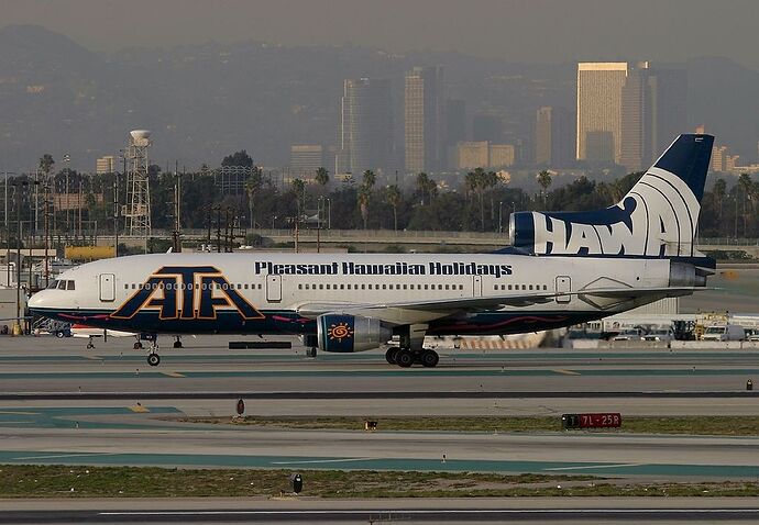 1024px-Lockheed_L-1011-385-3_TriStar_500,Pleasant_Hawaiian_Holidays(ATA_Airlines)_AN0482819