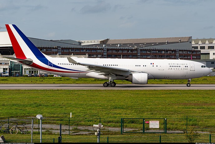 f-rarf-armee-de-lair-french-air-force-airbus-a330-223_PlanespottersNet_1497804_e4715b2049_o