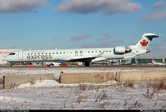 c-fjjz-air-canada-express-bombardier-crj-705lr-cl-600-2d15_PlanespottersNet_577361_bcd1f6eda5_o