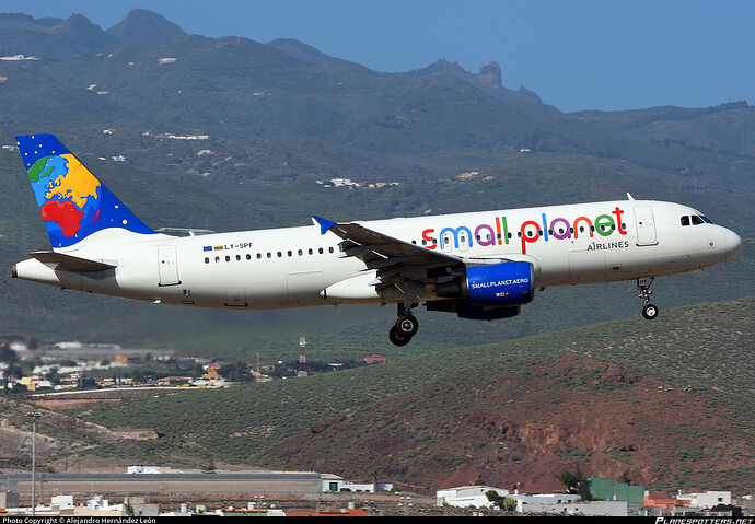 ly-spf-small-planet-airlines-airbus-a320-214_PlanespottersNet_812270_3cca20f7da_o