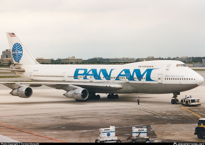 n4704u-pan-am-boeing-747-122_PlanespottersNet_1221923_4265d32eca_o