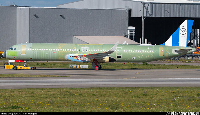 d-ayax-condor-airbus-a321-271nx_PlanespottersNet_1827030_16504d1f20_o
