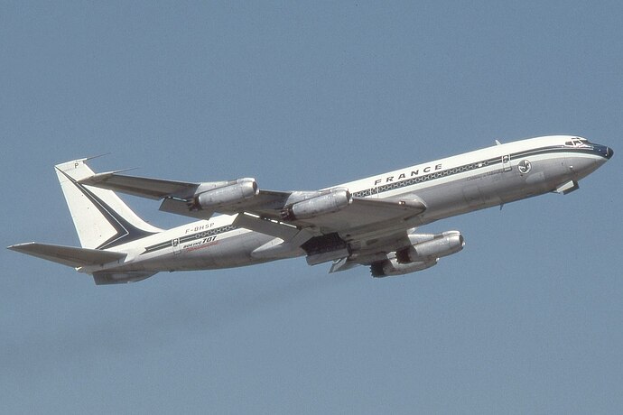 By clipperarctic - Air France Boeing 707-328, CC BY-SA 2.0, https://commons.wikimedia.org/w/index.php?curid=31454073