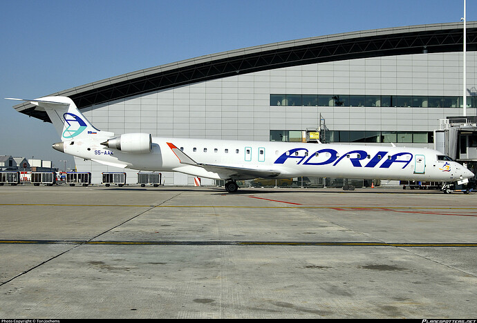 s5-aak-adria-airways-bombardier-crj-900lr-cl-600-2d24_PlanespottersNet_1640629_4722cc1477_o