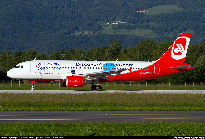 oe-lev-niki-airbus-a320-214_PlanespottersNet_613536_11a12c4cca_o