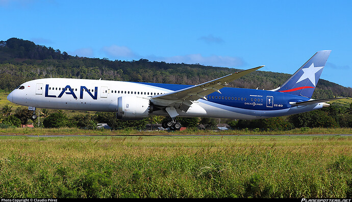 cc-bgi-lan-airlines-boeing-787-9-dreamliner_PlanespottersNet_1617086_d103dda881_o