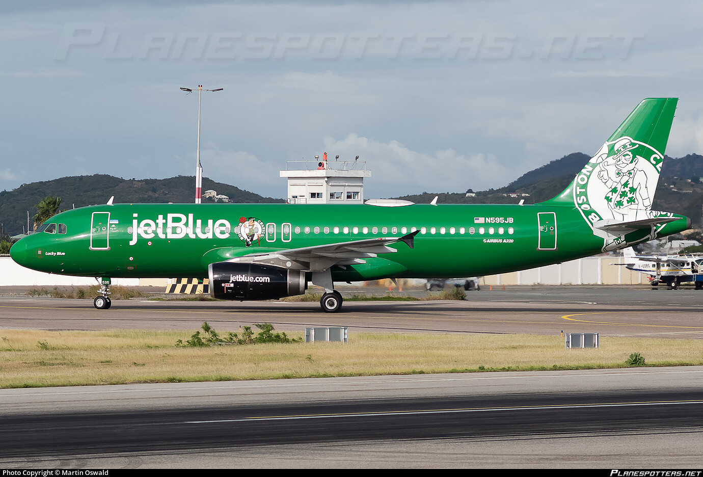 JBU / A320 - JetBlue (Boston Celtics livery) - Livery Suggestions ...