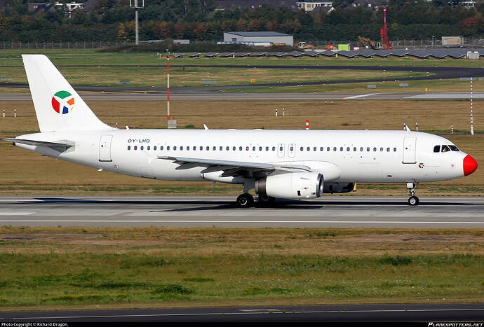 oy-lhd-danish-air-transport-airbus-a320-231_PlanespottersNet_719114_b9a5043060_o