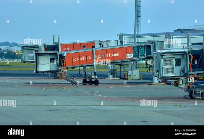 land-services-in-vaclav-havel-airport-prague-2NXNEBK