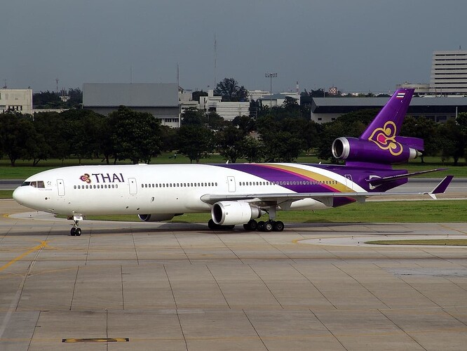 McDonnell_Douglas_MD-11,_Thai_Airways_International_AN0921067