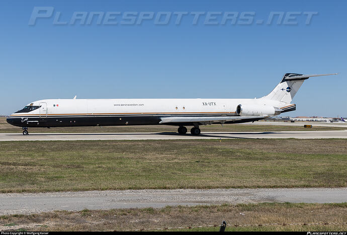 https://www.planespotters.net/photo/1731650/xa-utx-aeronaves-tsm-mcdonnell-douglas-md-82-sf-dc-9-82