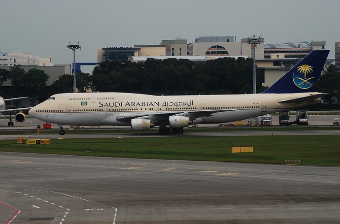 Saudi_Arabian_Airlines_Boeing_747-300,_HZ-AIT,_SIN_3