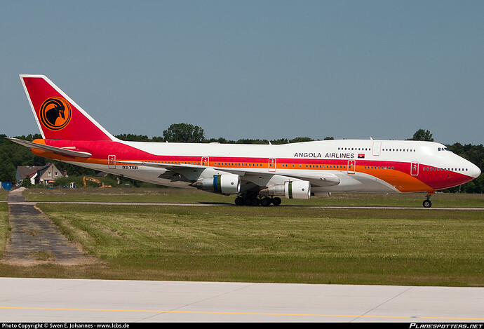 d2-teb-taag-linhas-aereas-de-angola-airlines-boeing-747-357m_PlanespottersNet_326450_cd00131560_o