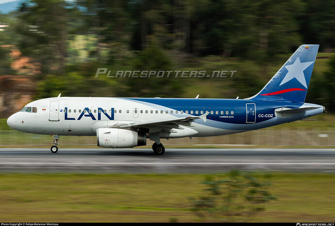cc-coz-lan-airlines-airbus-a319-132_PlanespottersNet_1075200_3edfa318b1_o