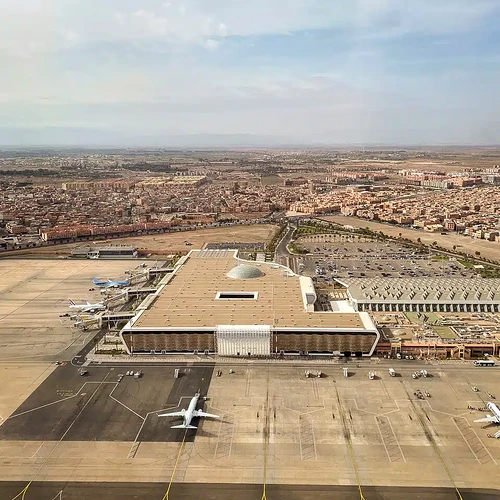 marrakesch-flughafen-gebaude.jpg