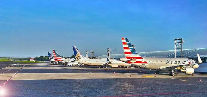 1024px-Aeropuerto_Internacional_De_Managua_Nicaragua