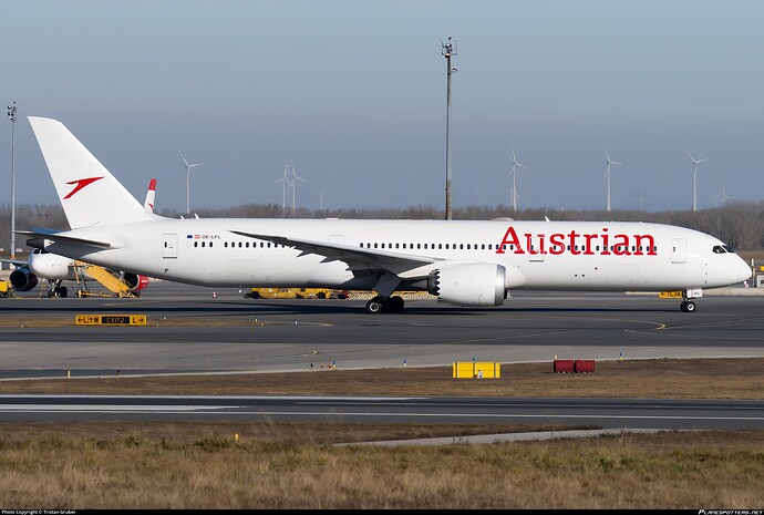 oe-lpl-austrian-airlines-boeing-787-9-dreamliner_PlanespottersNet_1721344_ba871d2e31_o