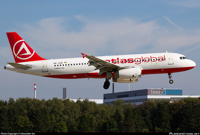 ur-ajb-atlasglobal-ukraine-airbus-a320-233_PlanespottersNet_1089420_0e7c56db57_o
