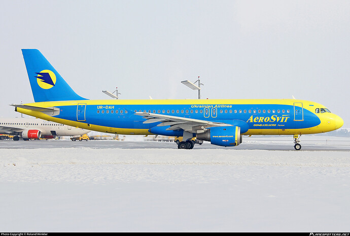 ur-dah-aerosvit-airlines-airbus-a320-212_PlanespottersNet_361329_ac4321c85e_o