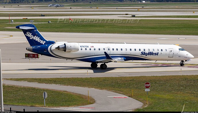 n767sk-skywest-airlines-bombardier-crj-701er-cl-600-2c10_PlanespottersNet_1488982_031c044e28_o