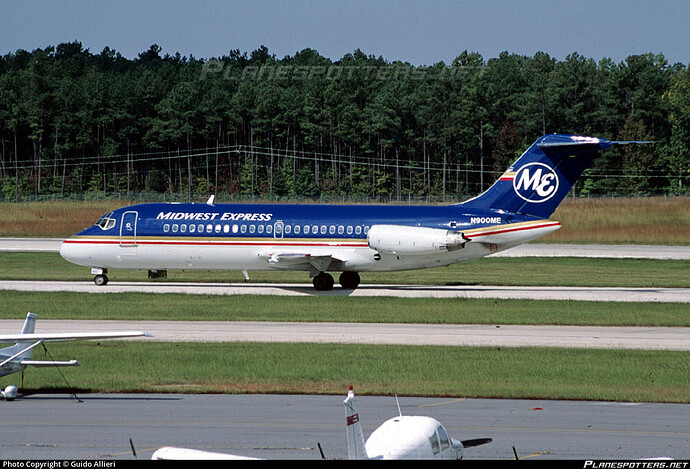 n900me-midwest-express-airlines-douglas-dc-9-15_PlanespottersNet_1390227_66a06f1535_o