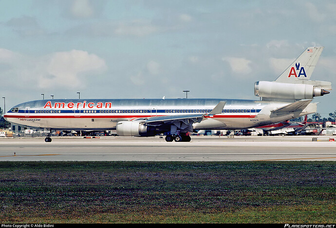 n1757a-american-airlines-mcdonnell-douglas-md-11_PlanespottersNet_224254_9bfbfeaefa_o