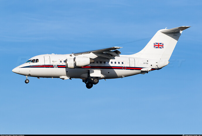 ze700-royal-air-force-british-aerospace-146-cc2-146-100-statesman_PlanespottersNet_1324794_d6f1780199_o
