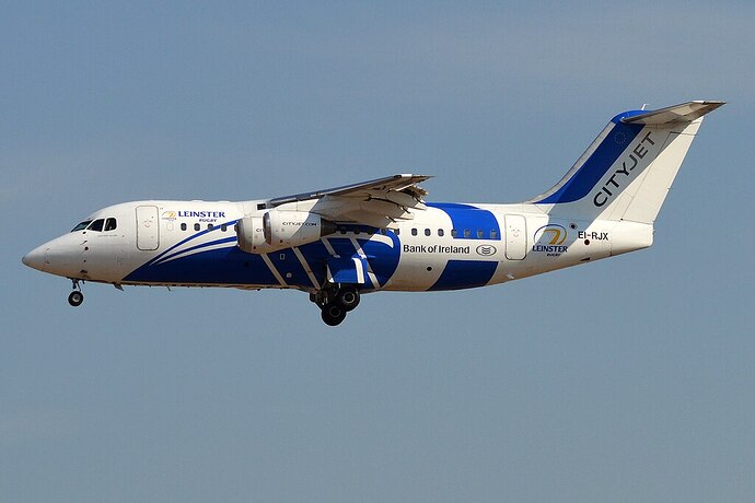 CityJet_(Leinster_Rugby_Livery),EI-RJX,Avro_RJ85(36969025474)(2)