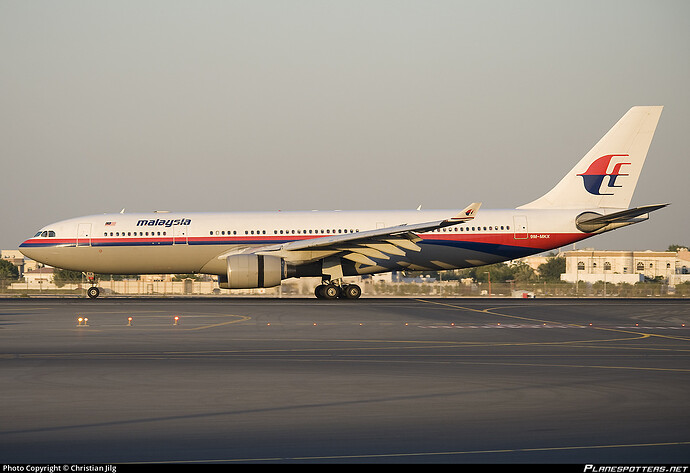 9m-mkx-malaysia-airlines-airbus-a330-223_PlanespottersNet_170926_55c2b7882d_o