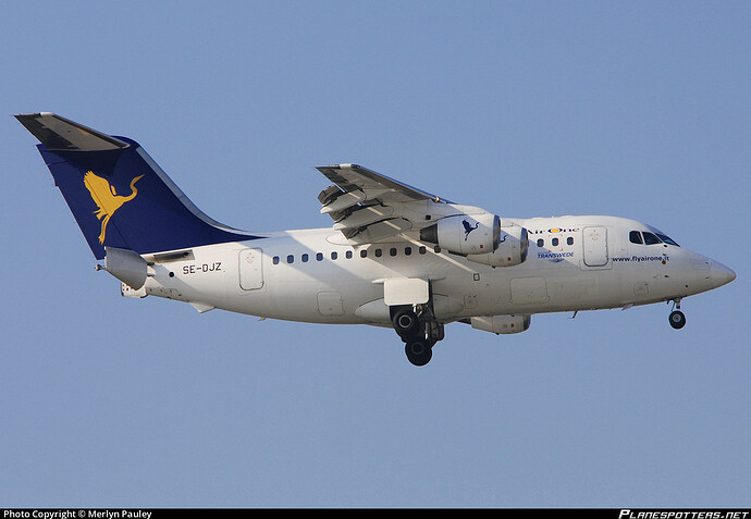 se-djz-air-one-british-aerospace-avro-rj70_PlanespottersNet_120982_1fdd68895b_o