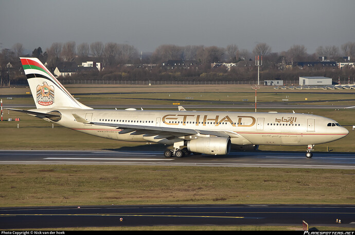 a6-eyg-etihad-airways-airbus-a330-243_PlanespottersNet_998376_22d6486820_o