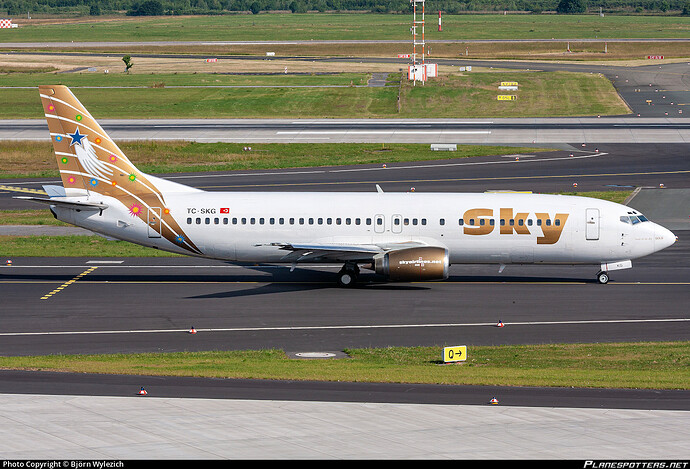 tc-skg-sky-airlines-boeing-737-4q8_PlanespottersNet_1745882_be3787e1e5_o