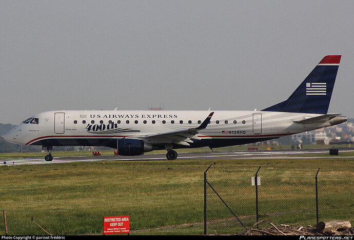 n135hq-us-airways-express-embraer-erj-175lr-erj-170-200-lr_PlanespottersNet_133326_1738f61b74_o