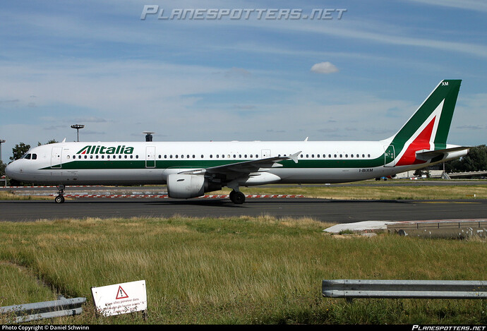 i-bixm-alitalia-compagnia-aerea-italiana-airbus-a321-112_PlanespottersNet_1539541_6b68559830_o