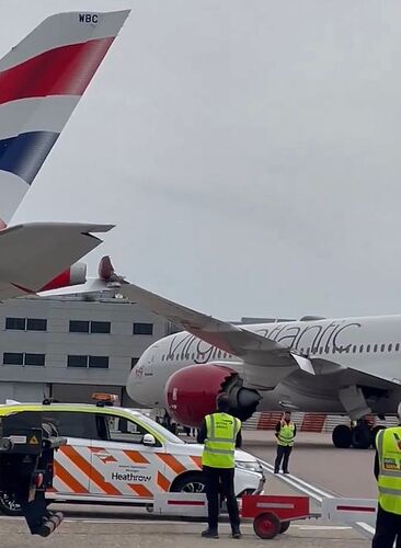 1_Planes-collide-at-Heathrow-as-shocked-passengers-watch-on