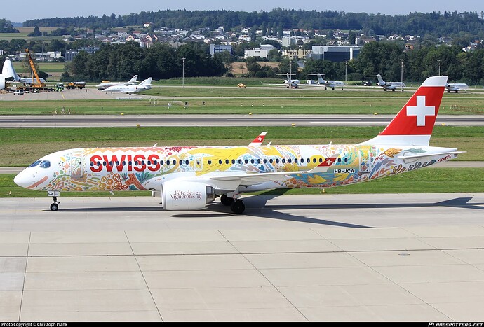 hb-jca-swiss-bombardier-cseries-cs300-bd-500-1a11_PlanespottersNet_1018587_520fcdfb0c_o