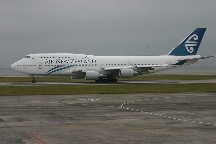 ZK-NBW_Boeing_747_Air_New_Zealand_(8365211424)