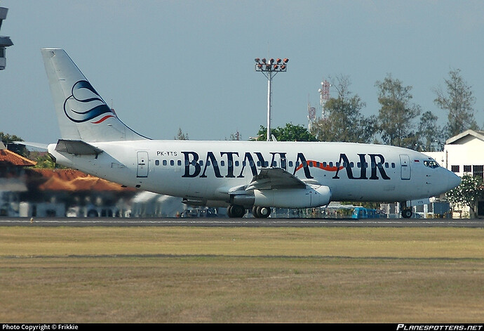 pk-yts-batavia-air-boeing-737-2t4-adv_PlanespottersNet_032146_b764bfbead_o