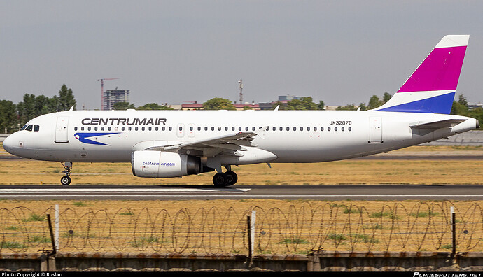 uk32070-centrum-air-airbus-a320-233_PlanespottersNet_1650363_7a965d3507_o