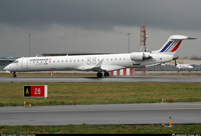 f-hdta-air-france-bombardier-crj-900er-cl-600-2d24_PlanespottersNet_165843_4cde8040f8_o