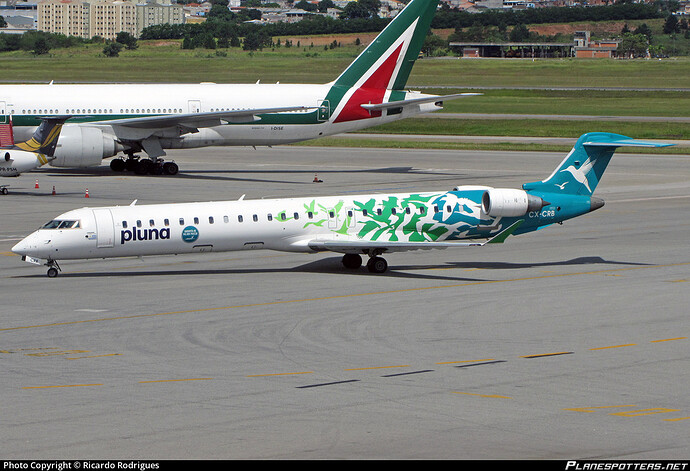cx-crb-pluna-bombardier-crj-900lr-cl-600-2d24_PlanespottersNet_270328_094af33172_o
